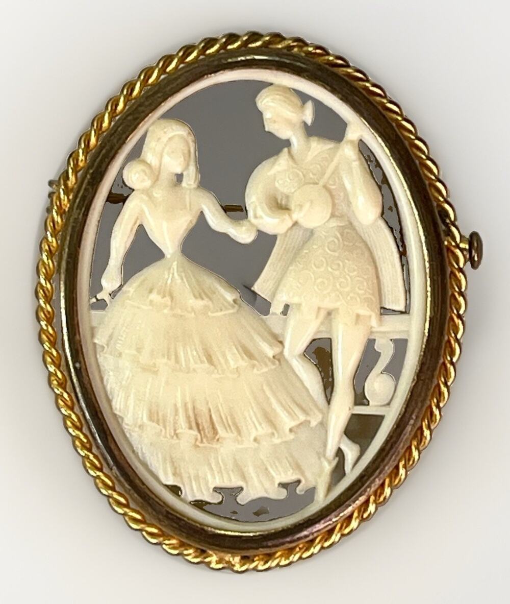 Vintage Victorian Style Courting Couple Cameo Celluloid Brooch Trombone Clasp
